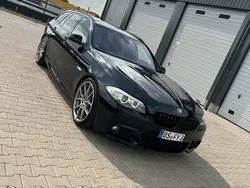 Blau Gebraucht 2012 BMW 530 M Sport Kombi | 13.000 €