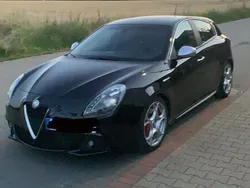 Schwarz Gebraucht 2013 Alfa Romeo Giulietta Turismo Kleinwagen | 8.300 €