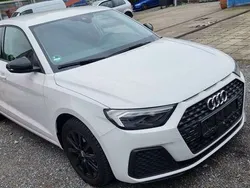 Weiß Gebraucht 2020 Audi A1 Sportback Kleinwagen | 15.800 € (Guter Preis)