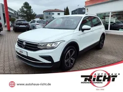 Pure white Gebraucht 2022 VW Tiguan Active SUV | 26.480 € (Fairer Preis)