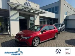 Kings red metallic (metallic) Gebraucht 2021 VW Golf VIII GTI Limousine | 26.500 € (Guter Preis)