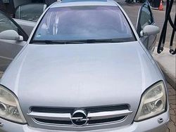 Silber Gebraucht 2003 Opel Vectra Limousine | 1.199 € (Guter Preis)