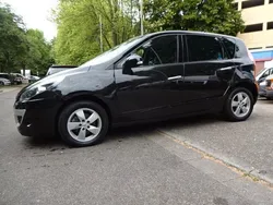Schwarz Gebraucht 2010 Renault Scénic III Van / Kleinbus | 6.500 € (Etwas zu teuer)