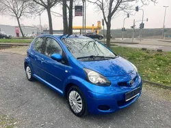 Blau Gebraucht 2009 Toyota Aygo City Kleinwagen | 2.999 € (Etwas zu teuer)