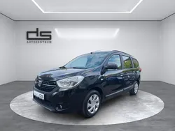 Schwarz Gebraucht 2019 Dacia Lodgy Essentiel Van / Kleinbus | 10.490 € (Guter Preis)