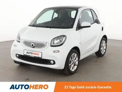 Weiß Gebraucht 2019 Smart ForTwo Coupé Passion Kleinwagen | 14.030 € (Fairer Preis)
