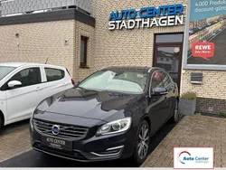 Blau Gebraucht 2015 Volvo V60 Summum Kombi | 15.500 € (Guter Preis)