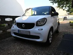 Weiß Gebraucht 2019 Smart ForTwo Electric Drive Coupé | 7.950 € (Fairer Preis)