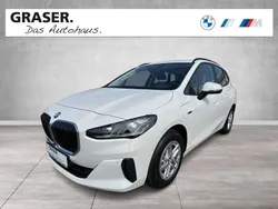 Weiß Gebraucht 2023 BMW 225 Active Tourer Van / Kleinbus | 31.900 € (Fairer Preis)