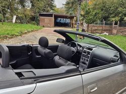 Grau Gebraucht 2001 Opel Astra Cabriolet Cabrio | 1.299 €