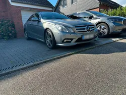 Grau Gebraucht 2010 Mercedes E350 AMG Coupé | 20.000 €