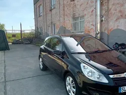 Schwarz Gebraucht 2006 Opel Corsa Kleinwagen | 1.750 €