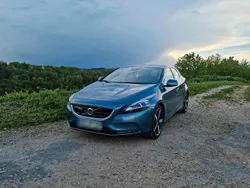 Blau Gebraucht 2012 Volvo V40 Performance Kombi | 9.900 € (Guter Preis)