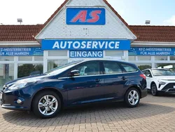 Blau Gebraucht 2012 Ford Focus Champions Edition Kombi | 6.990 € (Fairer Preis)