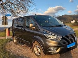 Grau Gebraucht 2020 Ford Tourneo Van / Kleinbus | 34.500 € (Guter Preis)
