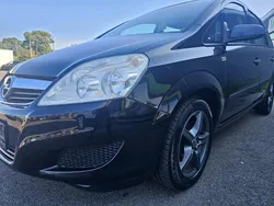 Schwarz Gebraucht 2009 Opel Zafira Van / Kleinbus | 3.599 € (Fairer Preis)