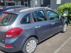 Grau Gebraucht 2011 Renault Clio GrandTour Kombi | 2.100 €