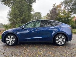 Blau Gebraucht 2023 Tesla Model Y RWD SUV | 33.250 € (Guter Preis)