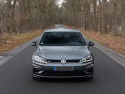 Grau Gebraucht 2019 VW Golf R Limousine | 25.500 € (Superpreis)