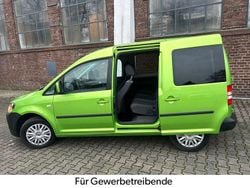 Grün Gebraucht 2013 VW Caddy Trendline Van / Kleinbus | 5.899 € (Guter Preis)