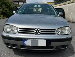 Grau Gebraucht 2002 VW Golf IV Kleinwagen | 1.499 € (Fairer Preis)