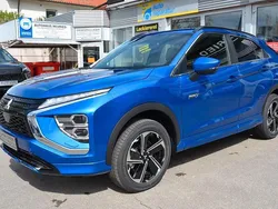 Blau Neu 2024 Mitsubishi Eclipse Cross Plus SUV | 30.990 €