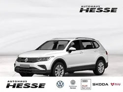 Pure white Gebraucht 2024 VW Tiguan Allspace R-line SUV | 46.950 € (Etwas zu teuer)