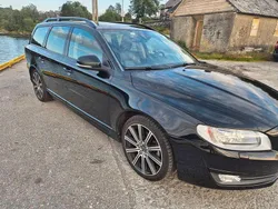 Schwarz Gebraucht 2015 Volvo V70 Summum Kombi | 12.690 € (Teuer)