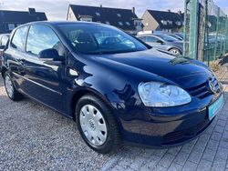 Perlblau Gebraucht 2005 VW Golf V Comfortline Kleinwagen | 3.700 € (Fairer Preis)