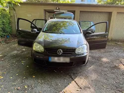 Schwarz Gebraucht 2005 VW Golf V Kleinwagen | 2.999 € (Fairer Preis)