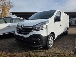 Weiß Gebraucht 2021 Renault Trafic Komfort Van / Kleinbus | 21.990 € (Teuer)