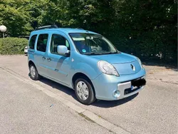 Blau Gebraucht 2011 Renault Kangoo Luxe Van / Kleinbus | 14.900 €