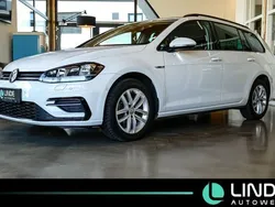 Pure white Gebraucht 2017 VW Golf VII R-line Kombi | 14.990 € (Teuer)