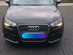 Schwarz Gebraucht 2014 Audi A1 Attraction Kleinwagen | 8.900 € (Fairer Preis)