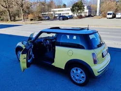 Gelb Gebraucht 2003 Mini Cooper Kleinwagen | 2.599 €