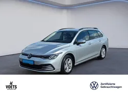 Silber Gebraucht 2022 VW Golf VIII Life Kombi | 20.288 € (Fairer Preis)