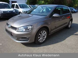 Grau Gebraucht 2016 VW Golf VII LOUNGE Limousine | 12.999 € (Fairer Preis)