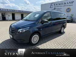 Blau Gebraucht 2022 Mercedes Vito Van / Kleinbus | 31.690 € (Fairer Preis)