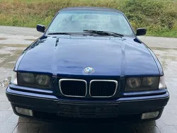 Blau Gebraucht 1996 BMW 318 Cabriolet Cabrio | 2.700 €