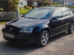 Schwarz Gebraucht 2005 VW Golf V Kleinwagen | 2.850 € (Fairer Preis)