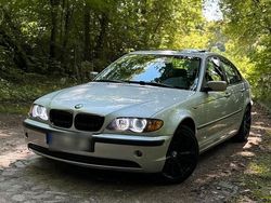 Silber Gebraucht 2002 BMW 318 Limousine | 2.499 € (Guter Preis)