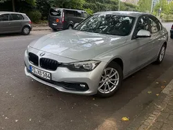 Grau Gebraucht 2015 BMW 318 Limousine | 13.900 € (Fairer Preis)