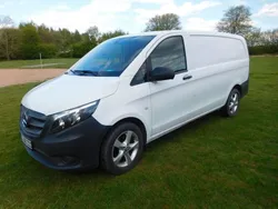 Weiß Gebraucht 2018 Mercedes Vito Van / Kleinbus | 20.999 € (Fairer Preis)