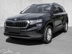 Schwarz Neu 2025 Skoda Karoq Selection SUV | 29.449 € (Teuer)