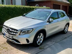 Silber Gebraucht 2019 Mercedes GLA180 Urban SUV | 22.999 € (Fairer Preis)