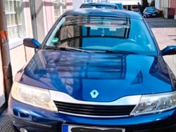 Blau Gebraucht 2001 Renault Laguna II Limousine | 600 €