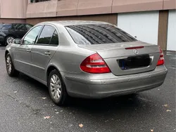 Beige Gebraucht 2004 Mercedes E220 Limousine | 4.900 € (Fairer Preis)