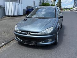 Grau Gebraucht 2006 Peugeot 206 Kombi | 400 €