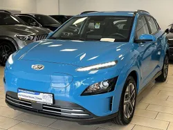 Blau dive in jeju / sol Gebraucht 2021 Hyundai Kona SUV | 15.000 € (Superpreis)