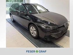 Grenadillschwarz metallic Gebraucht 2024 VW Passat Elegance Kombi | 38.460 €